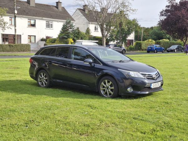 Toyota Avensis Estate, Diesel, 2012, Grey