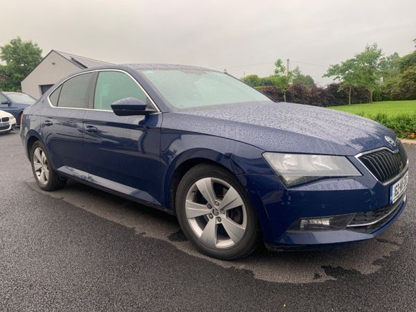Skoda Superb Hatchback, Diesel, 2016, Blue
