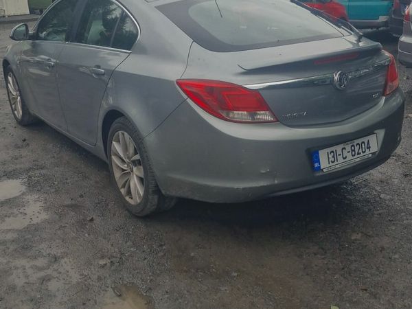 Vauxhall Insignia Hatchback, Diesel, 2013, Silver