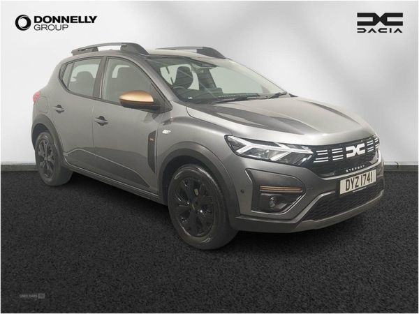 Dacia Sandero Stepway , Petrol, 2024, Grey