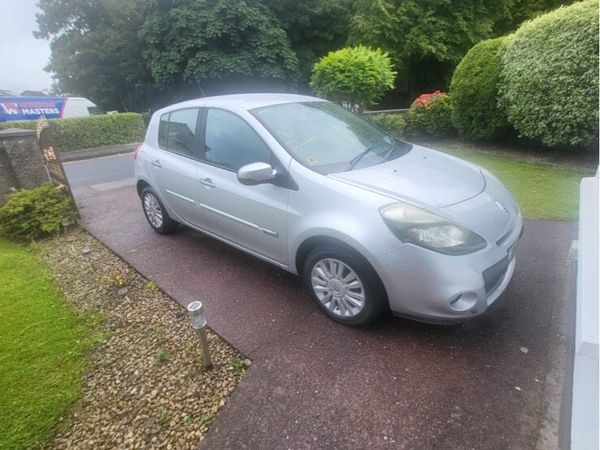 Renault Clio Hatchback, Ethanol Petrol, 2010, Silver