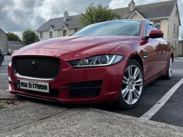 Jaguar XE Saloon, Diesel, 2015, Red