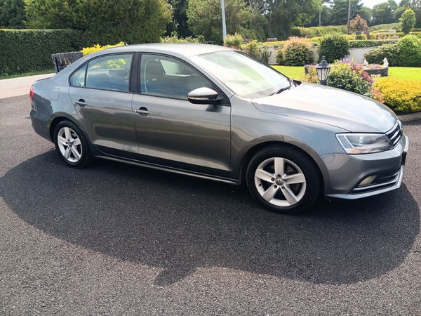 Volkswagen Jetta Saloon, Diesel, 2015, Grey