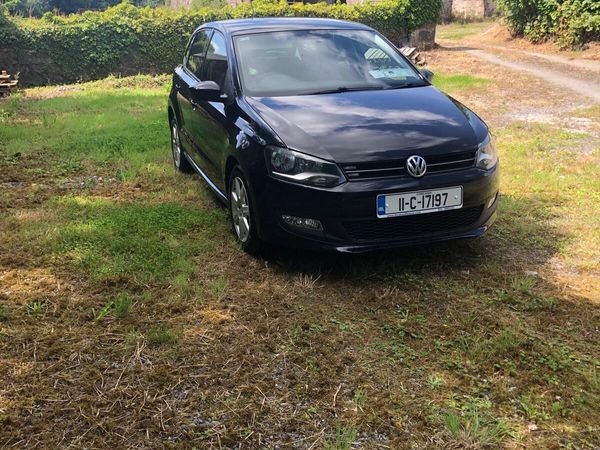 Volkswagen Polo Hatchback, Petrol, 2011, Black