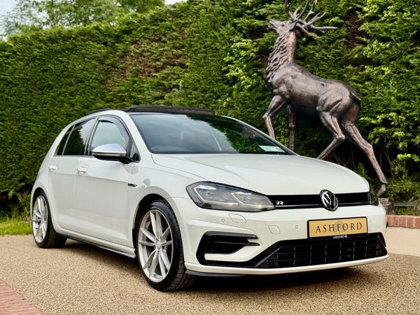 Volkswagen Golf Estate, Petrol, 2018, White