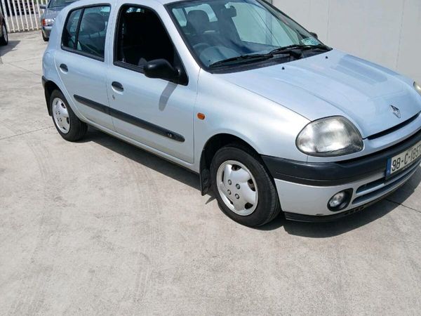 Renault Clio Hatchback, Petrol, 1998, Grey