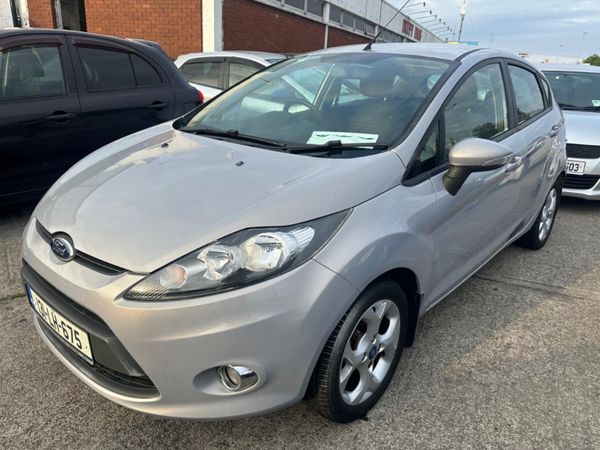 Ford Fiesta Hatchback, Petrol, 2013, Grey