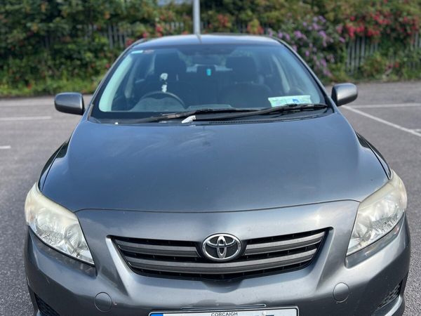 Toyota Corolla Saloon, Diesel, 2010, Grey