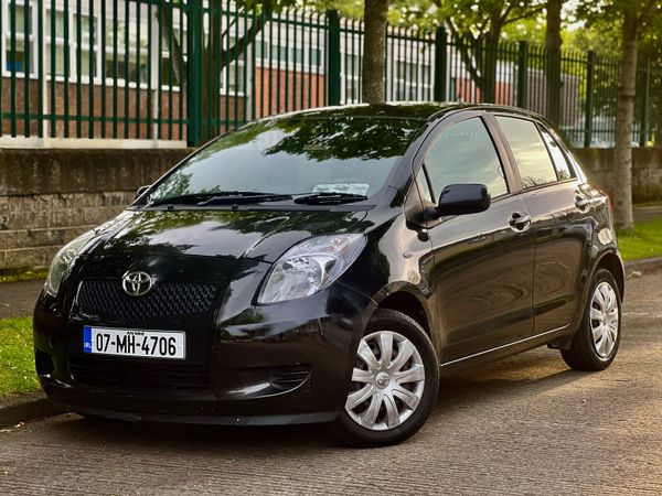 Toyota Yaris Hatchback, Petrol, 2007, Black