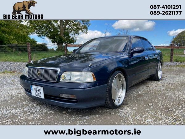 Toyota Crown Saloon, Petrol, 1992, Blue