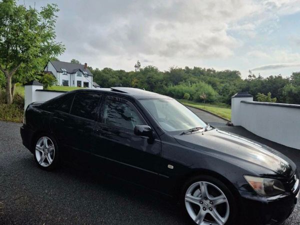 Lexus IS Saloon, Petrol, 2001, Blue