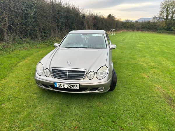 Mercedes-Benz E-Class Saloon, Petrol, 2006, Silver