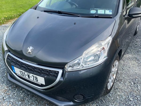 Peugeot 208 Hatchback, Petrol, 2013, Grey