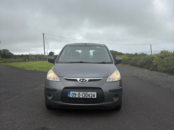 Hyundai i10 Hatchback, Petrol, 2009, Grey