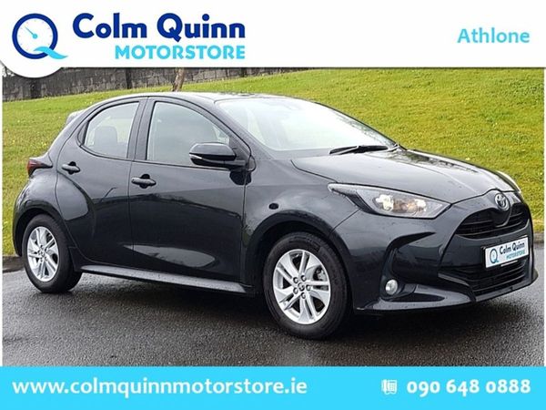 Toyota Yaris Hatchback, Petrol Hybrid, 2023, Black
