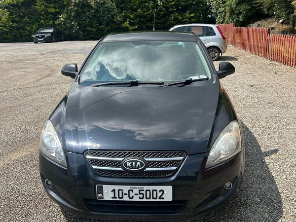 Kia Ceed Hatchback, Diesel, 2010, Black