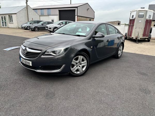 Vauxhall Insignia Hatchback, Diesel, 2016, Grey