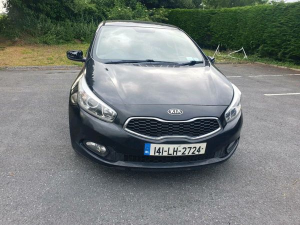 Volvo V40 Hatchback, Diesel, 2012, White