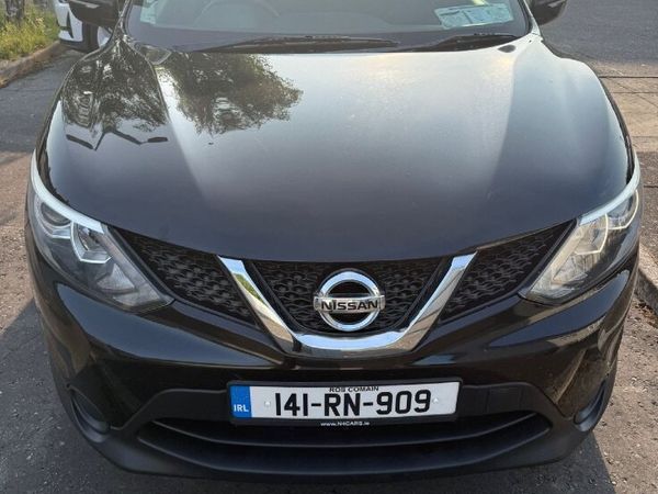 Nissan Qashqai Hatchback, Diesel, 2014, Black