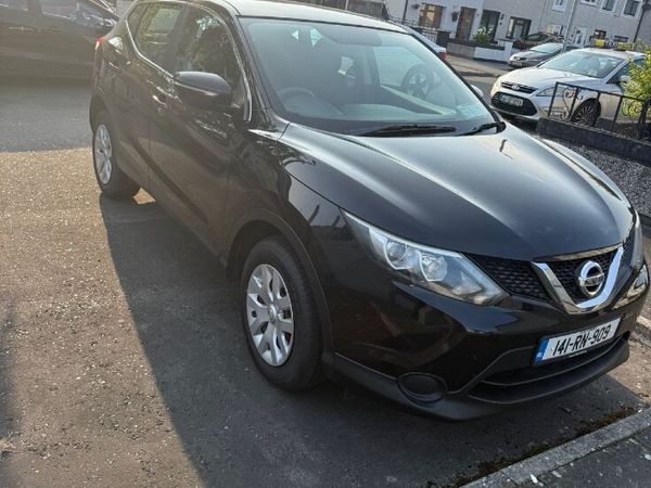 Nissan Qashqai Hatchback, Diesel, 2014, Black