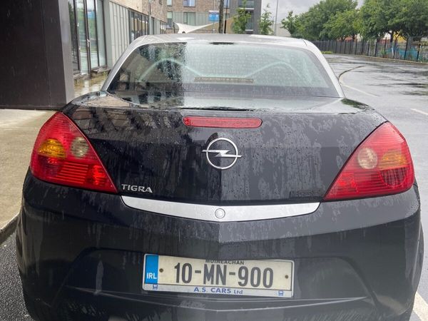 Opel Tigra Convertible, Petrol, 2010, Black