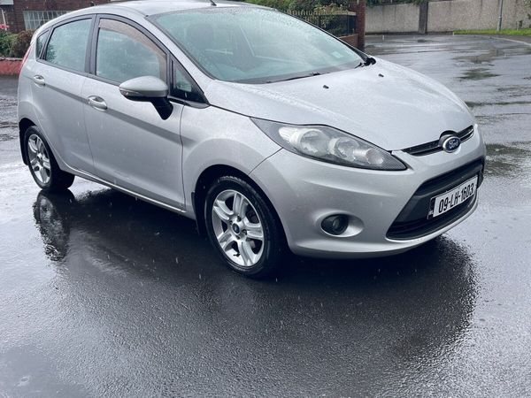 Ford Fiesta Hatchback, Diesel, 2009, Silver