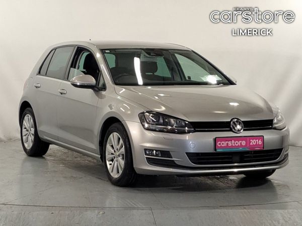 Volkswagen Golf Hatchback, Petrol, 2016, Gold
