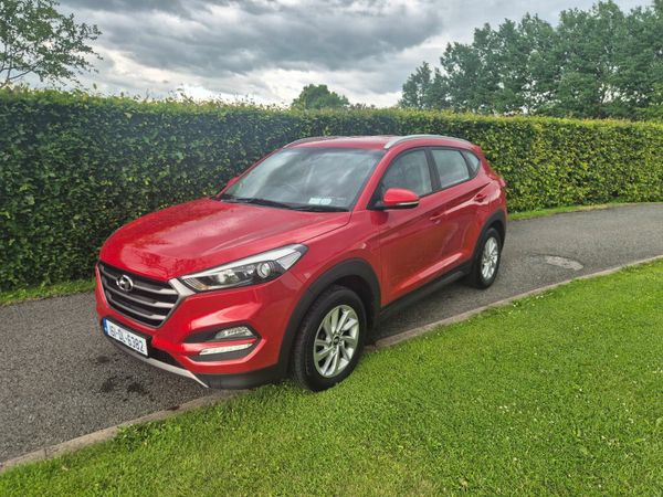 Hyundai Tucson SUV, Diesel, 2016, Red