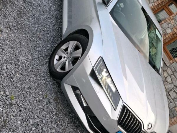Skoda Superb Saloon, Diesel, 2017, Grey