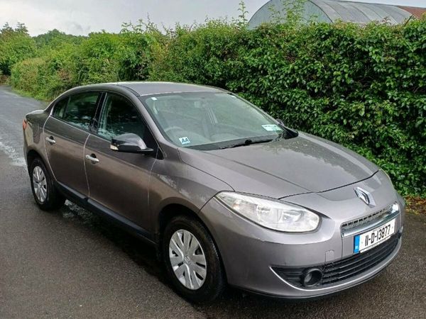 Renault Fluence Saloon, Diesel, 2011, Silver