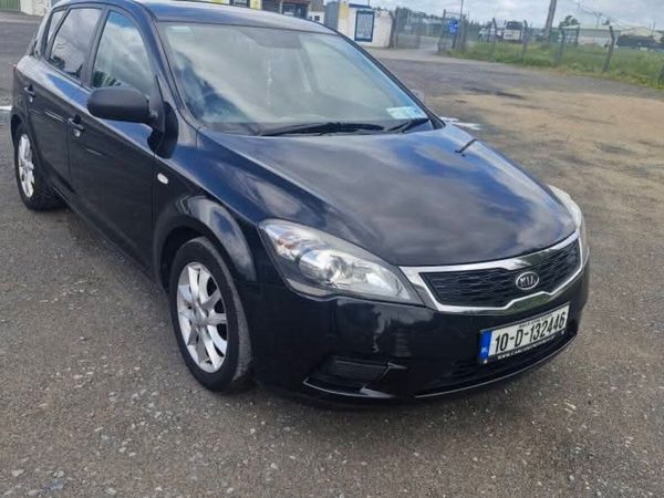 Kia Ceed Hatchback, Diesel, 2010, Black