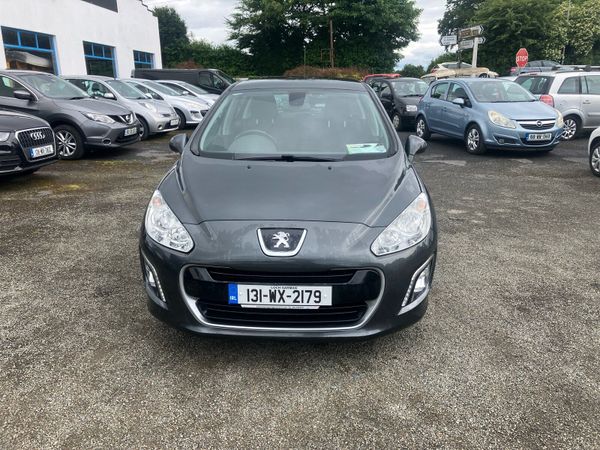 Peugeot 308 Hatchback, Diesel, 2013, Grey