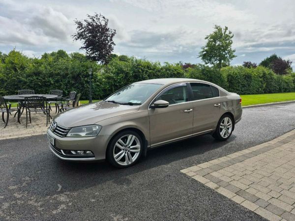 Volkswagen Passat Saloon, Diesel, 2011, Brown