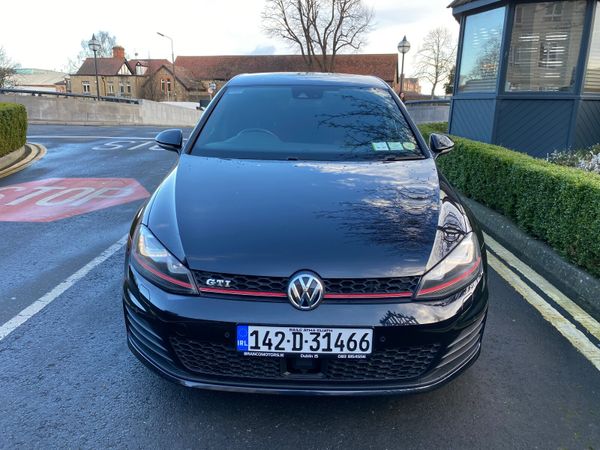 Volkswagen Golf Hatchback, Petrol, 2014, Black