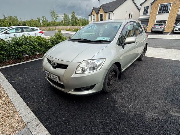 Toyota Auris Hatchback, Petrol, 2008, Silver
