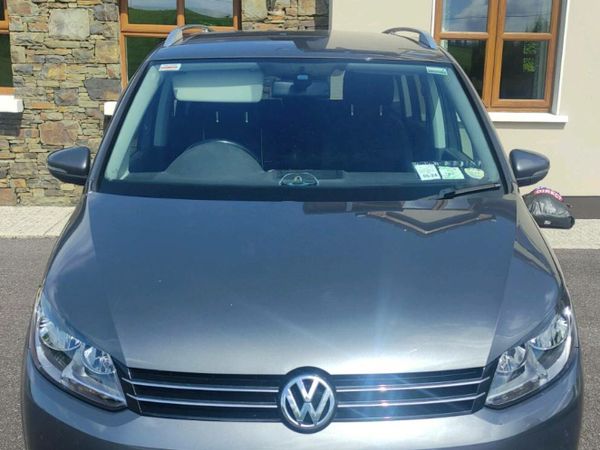 Volkswagen Touran MPV, Diesel, 2015, Grey
