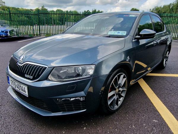 Skoda Octavia Saloon, Diesel, 2017, Grey