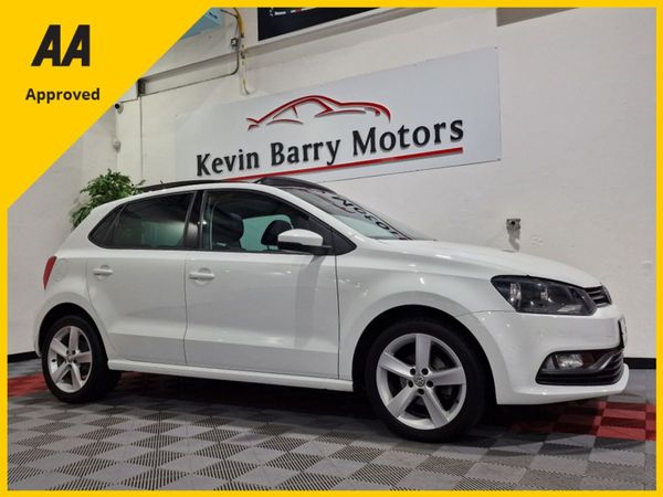 Volkswagen Polo Hatchback, Petrol, 2017, White