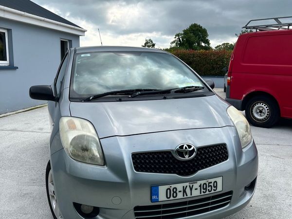 Toyota Yaris Hatchback, Petrol, 2008, Silver