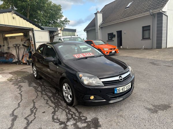 Opel Astra Hatchback, Petrol, 2006, Black