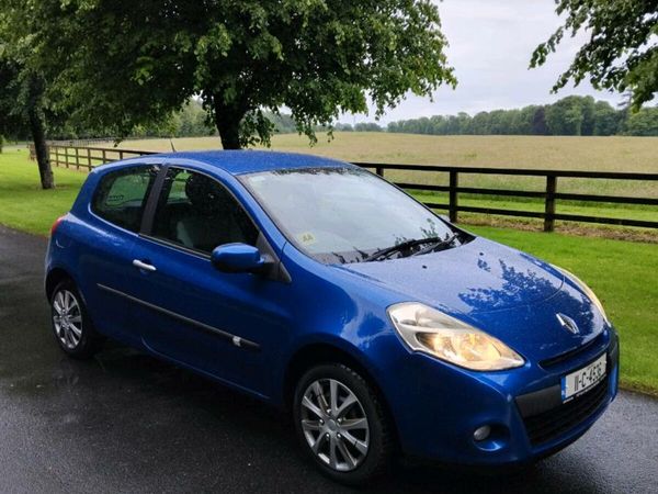 Renault Clio Hatchback, Petrol, 2011, Blue