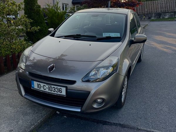 Renault Clio Hatchback, Ethanol Petrol, 2010, Gold