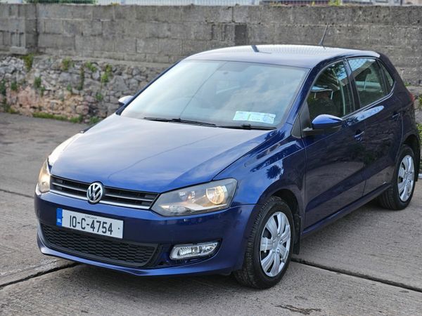 Volkswagen Polo Hatchback, Petrol, 2010, Blue