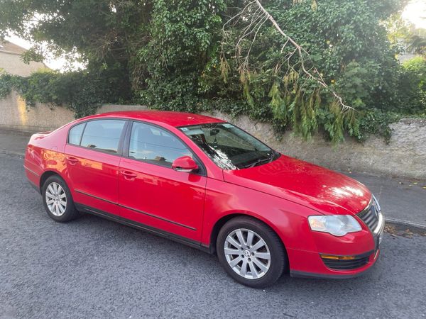 Volkswagen Passat Saloon, Diesel, 2009, Red