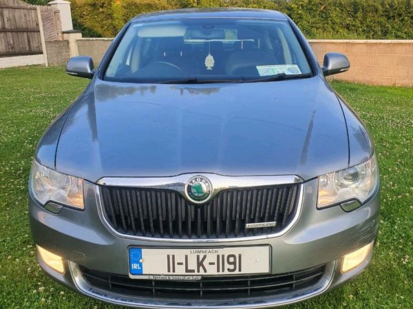 Skoda Superb Saloon, Diesel, 2011, Grey