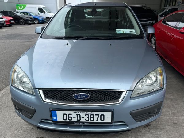 Ford Focus Saloon, Petrol, 2006, Blue