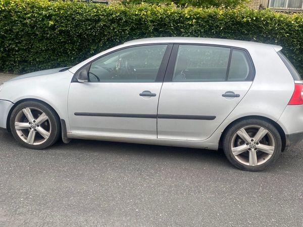 Volkswagen Golf Hatchback, Diesel, 2009, Silver