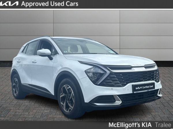 Kia Sportage MPV, Diesel, 2022, White