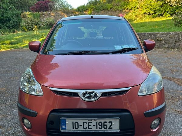 Hyundai i10 Hatchback, Petrol, 2010, Red