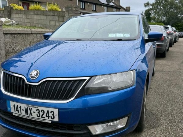 Skoda Rapid Hatchback, Diesel, 2014, Blue